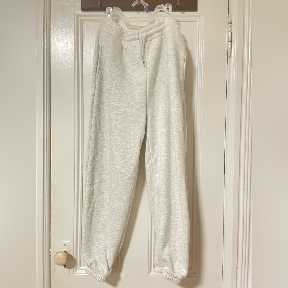athletic joggers size m women